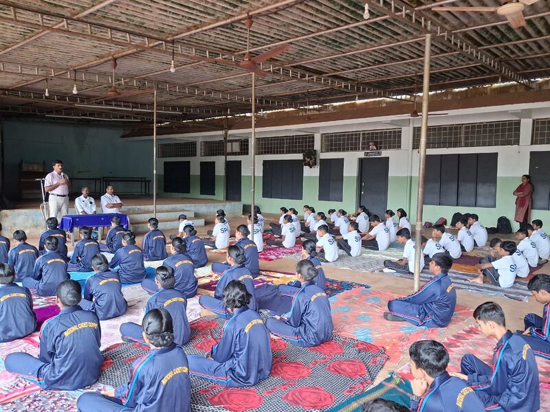 പ്രമാണം:12045 KGD YOGA1.jpeg