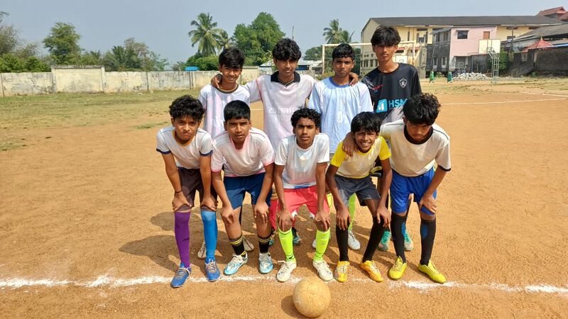 പ്രമാണം:21060 khs football 4.jpg