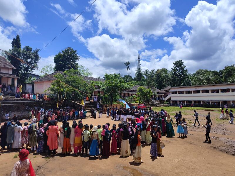 പ്രമാണം:21083 ONAM.jpg