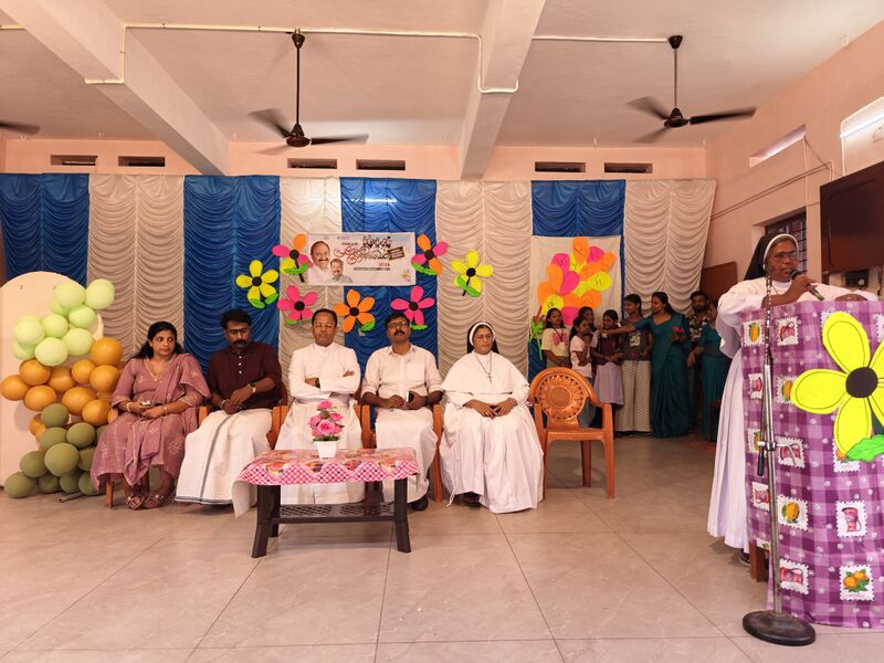 പ്രമാണം:22679-Stagepreveshanolsavm-2026-2027.jpeg