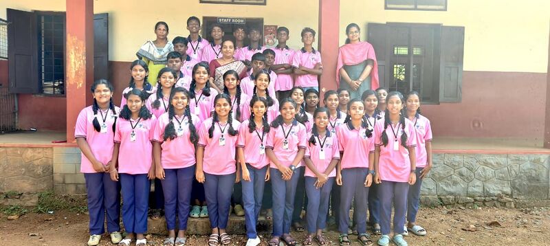 പ്രമാണം:32056 LK2024-27 group photo.jpeg
