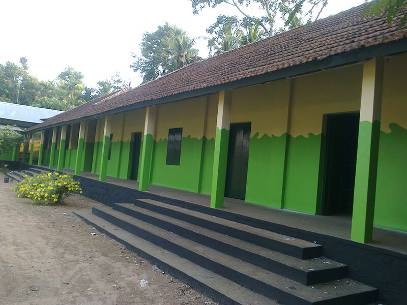 പ്രമാണം:41323school.jpg