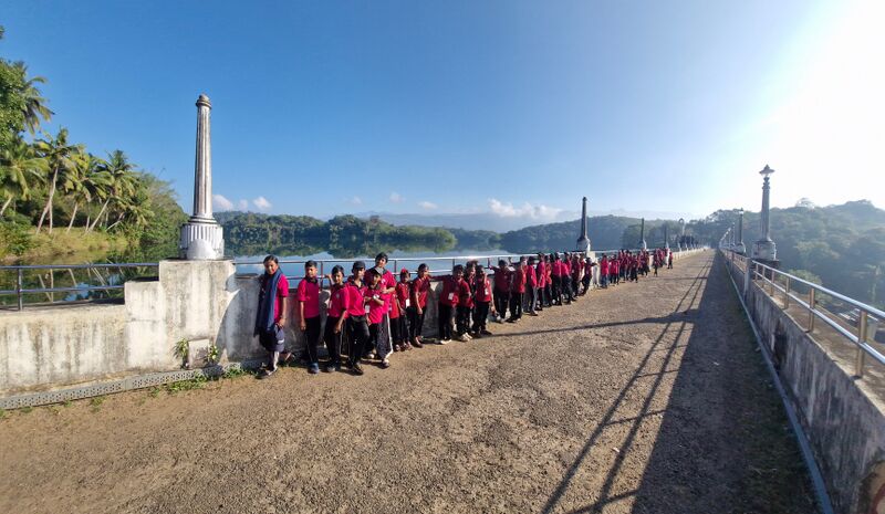 പ്രമാണം:44223 tour 26 3.jpg