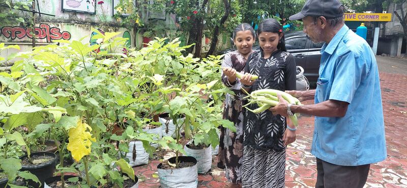 പ്രമാണം:44244 harithadarsanam 2026-27 2.jpg