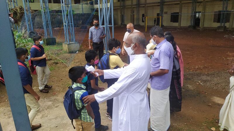 പ്രമാണം:Back to schooling 02.jpg