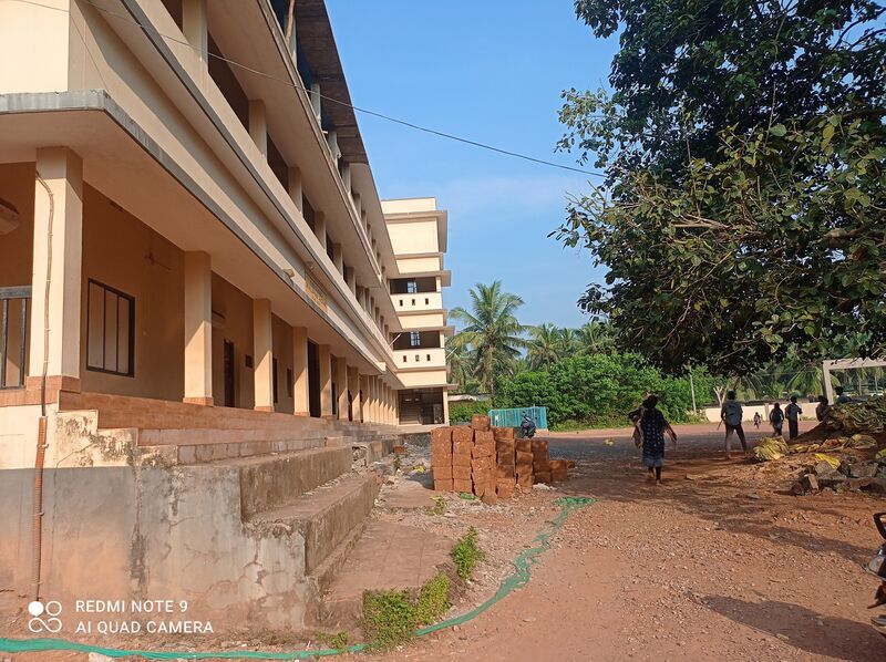 പ്രമാണം:11028 Hightech building.jpg