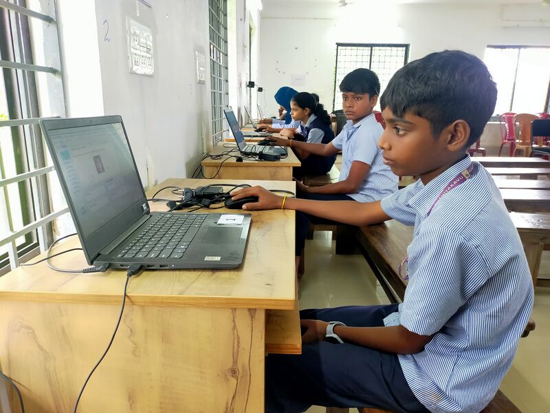 പ്രമാണം:25059 EKM LKAPT4.jpeg