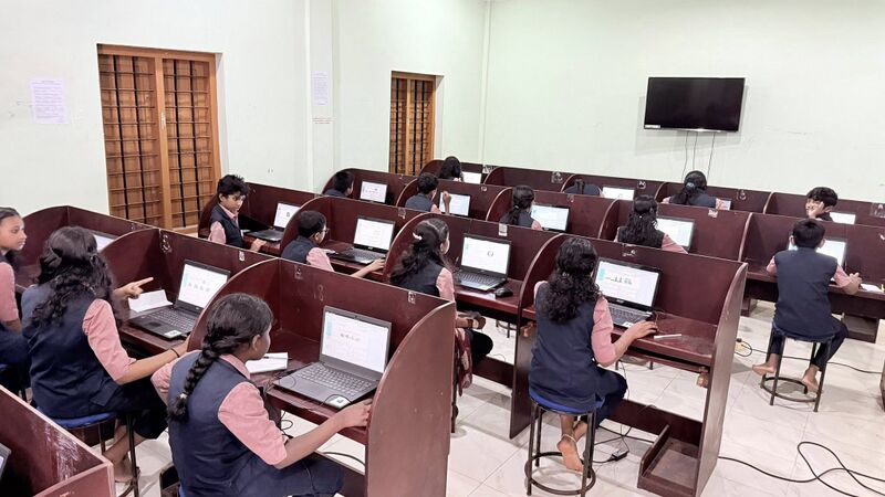 പ്രമാണം:36037LKAPT 3.jpg