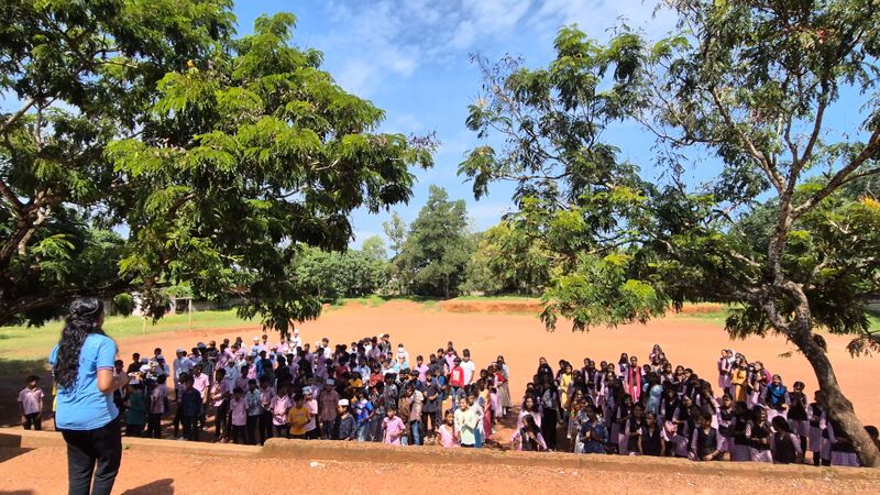 പ്രമാണം:42050 lahari virudh dinam 2.jpg