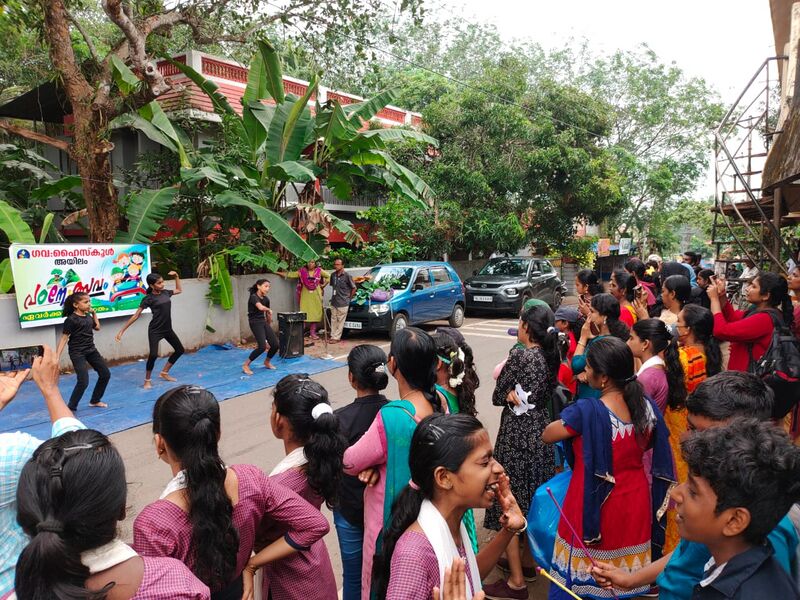 പ്രമാണം:42085 pad2.jpg