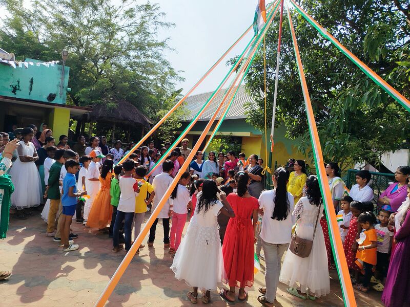 പ്രമാണം:43252 inde 4.jpg