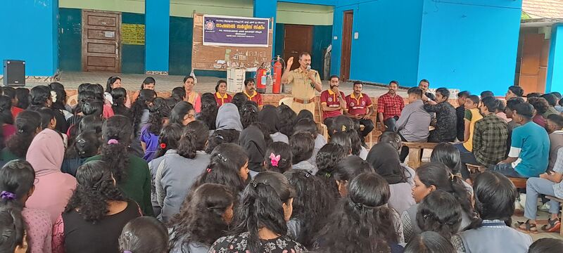 പ്രമാണം:44055 fire and safety.jpg