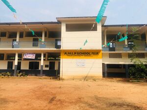 IT LAB STUDENTS.jpeg