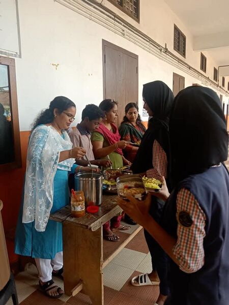 പ്രമാണം:ONE DAY CAMP 2021-2024 BATCH.jpg