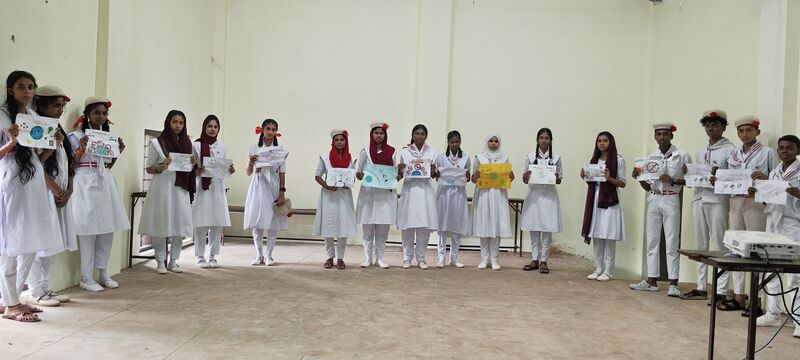 പ്രമാണം:Redcross 40022 hs.jpg