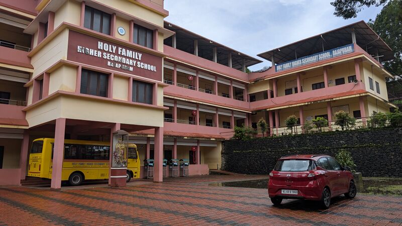 പ്രമാണം:12022-school main building-1june2025.jpg