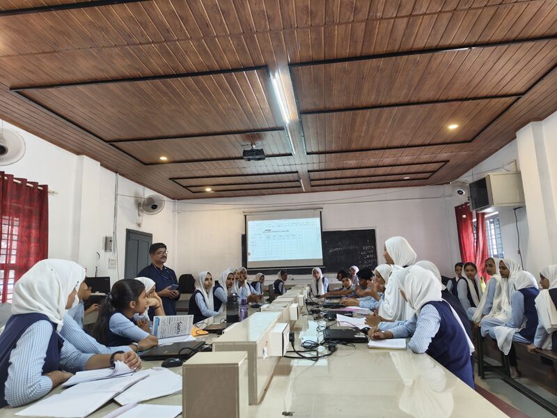 പ്രമാണം:14050 LK pre camp 2025.jpg