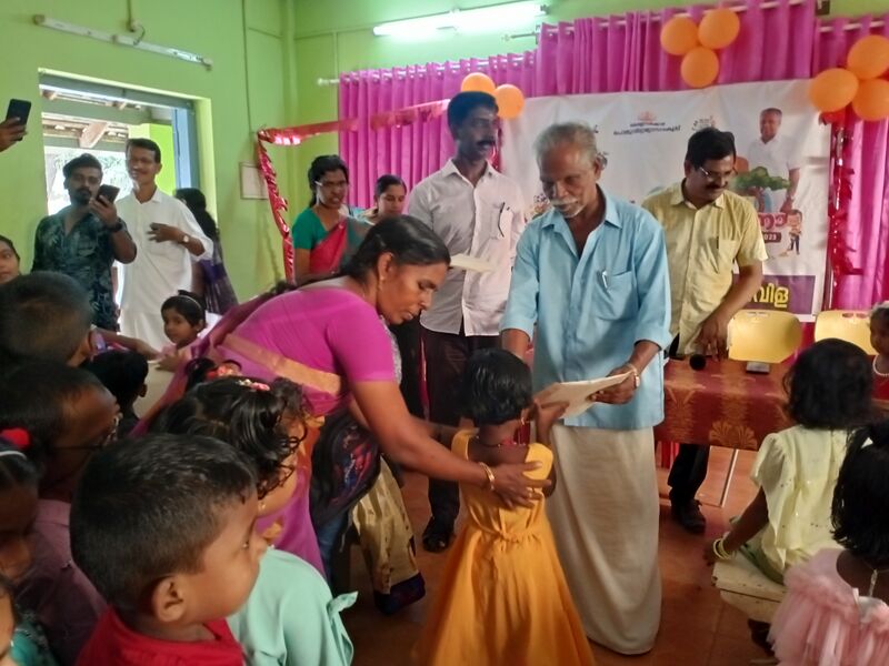 പ്രമാണം:44243 23pravesanothsavam1.jpg