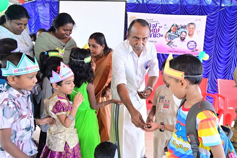 പ്രമാണം:44244 praveshanolsavam2025 20.JPG