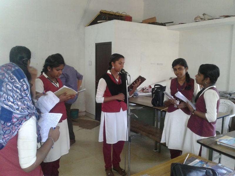 പ്രമാണം:Radioclub 3.jpeg