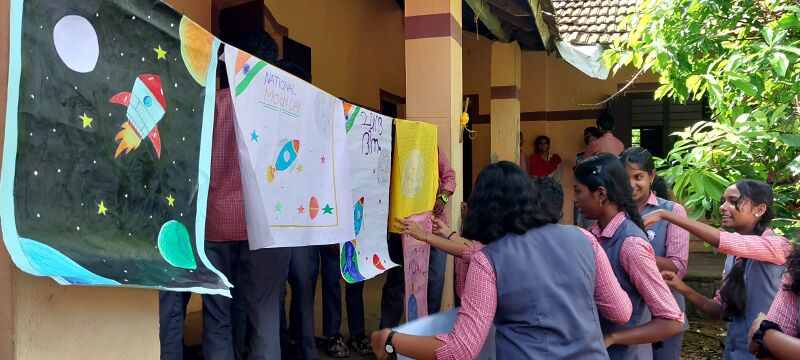 പ്രമാണം:ചാന്ദ്രദിനം nss.jpeg