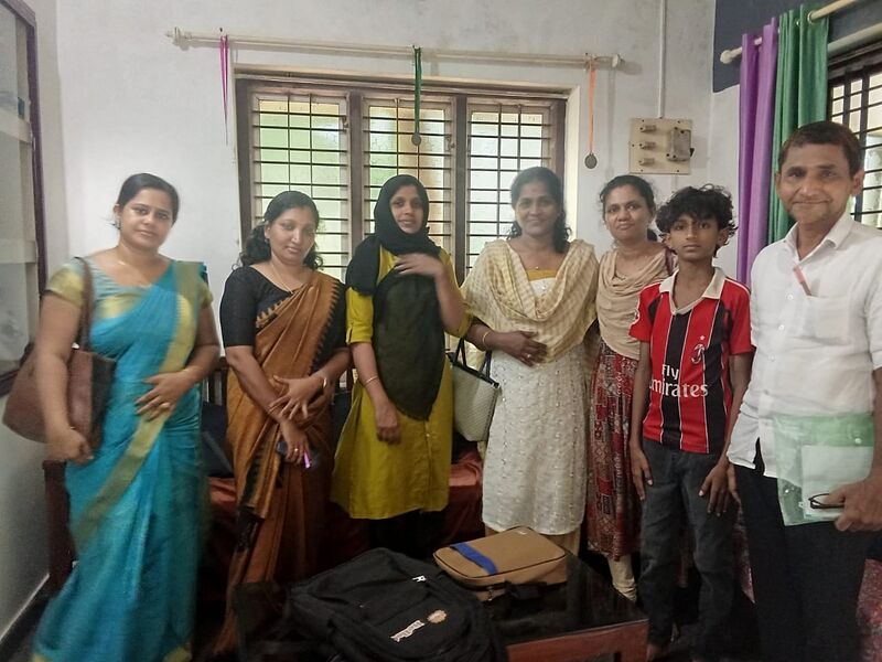 പ്രമാണം:11002-House visit.jpg