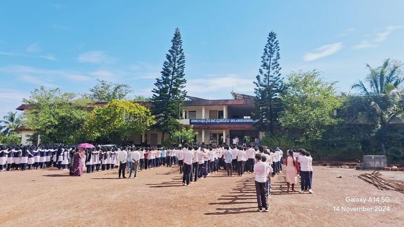 പ്രമാണം:11018 picture.jpeg