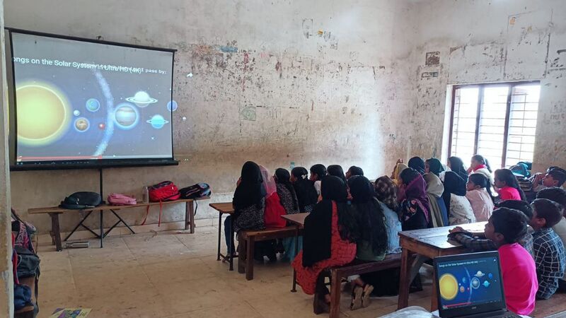 പ്രമാണം:19716 HITECH COMPUTER.jpg