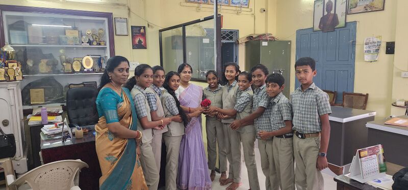 പ്രമാണം:21060 KHS GURUPOORNIMA.jpg