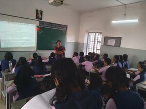 25078 hitechclassroom.jpg