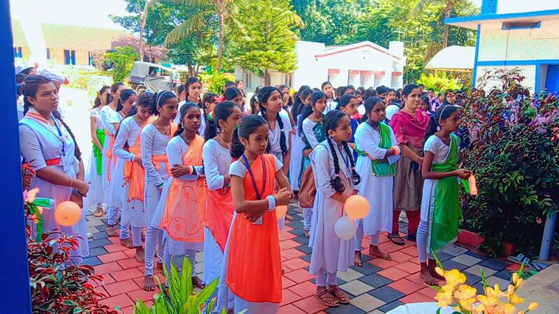 പ്രമാണം:32044 ktm 16.jpg