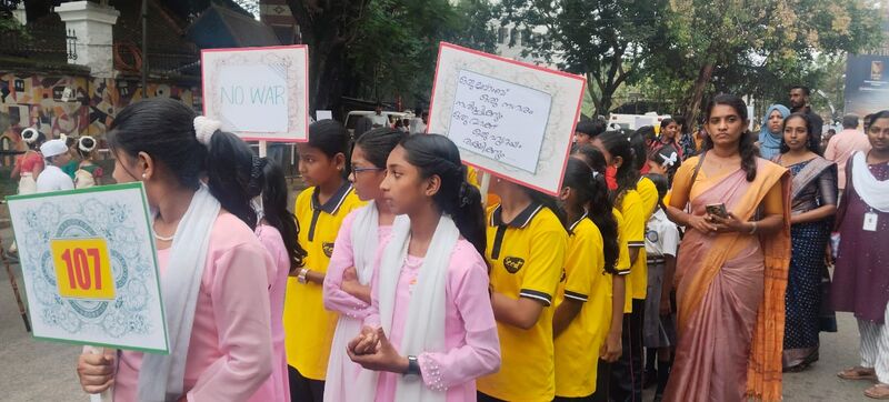 പ്രമാണം:43240 CD2025.2.jpg