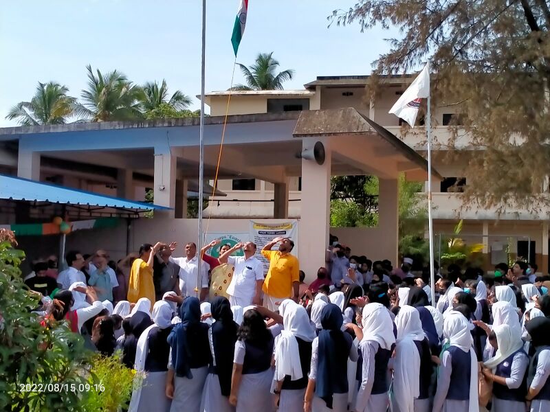 പ്രമാണം:AUG 151.jpg