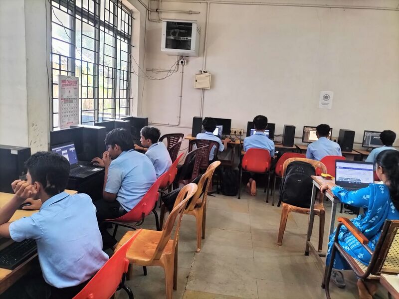 പ്രമാണം:Free software Poster making .jpg