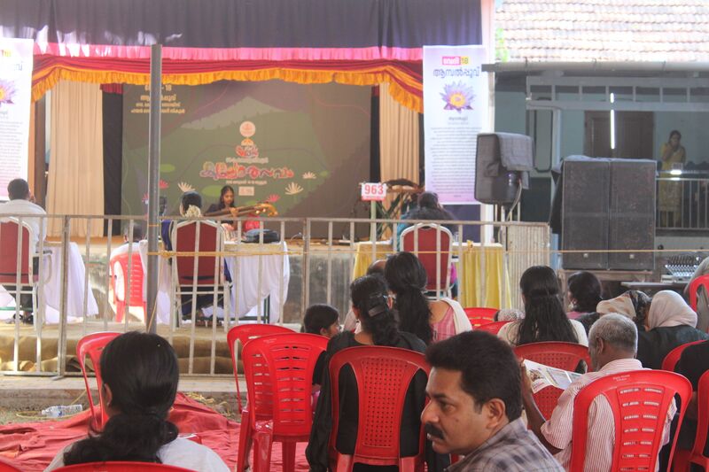 പ്രമാണം:KSK2026-22052-LK STUDENTS-SHCGHSS THRISSUR-JAN14-SL 14.jpg