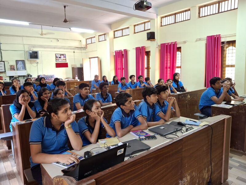 പ്രമാണം:Summer camp12.jpeg