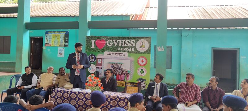 പ്രമാണം:12027 speed breaker jci2.jpg