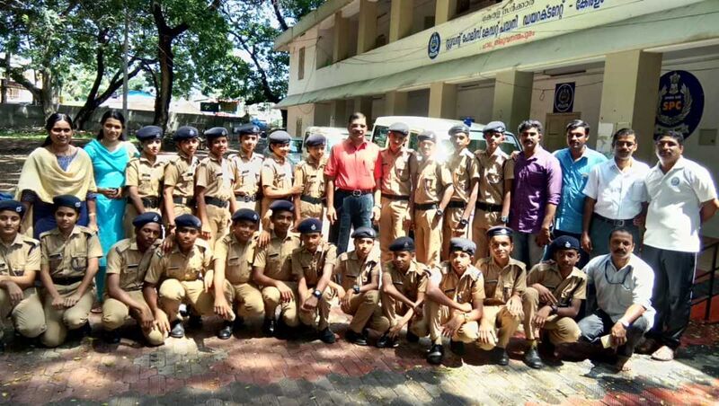 പ്രമാണം:14039 evdy30.jpg