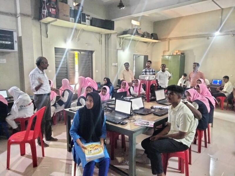 പ്രമാണം:19009-lk-2023-freedom fest-1.jpg