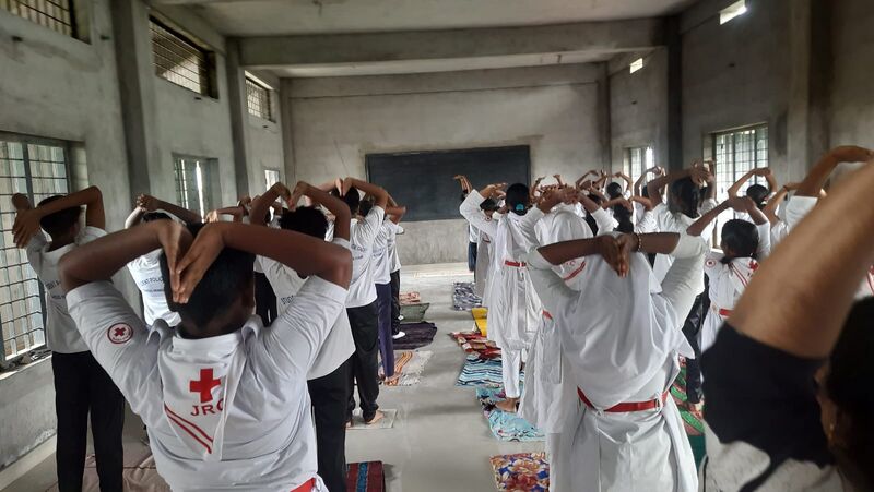 പ്രമാണം:19066 yoga day.jpg