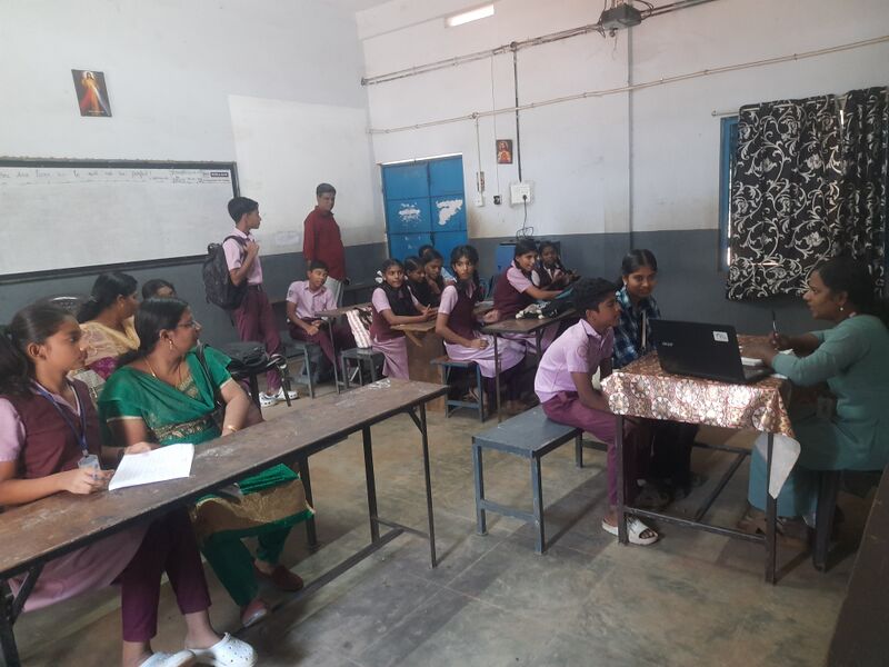 പ്രമാണം:22022 COUNSELLING SESSION.jpg