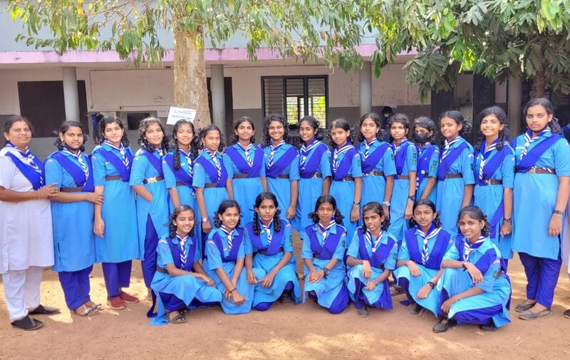 പ്രമാണം:22076 guides 2023.jpeg