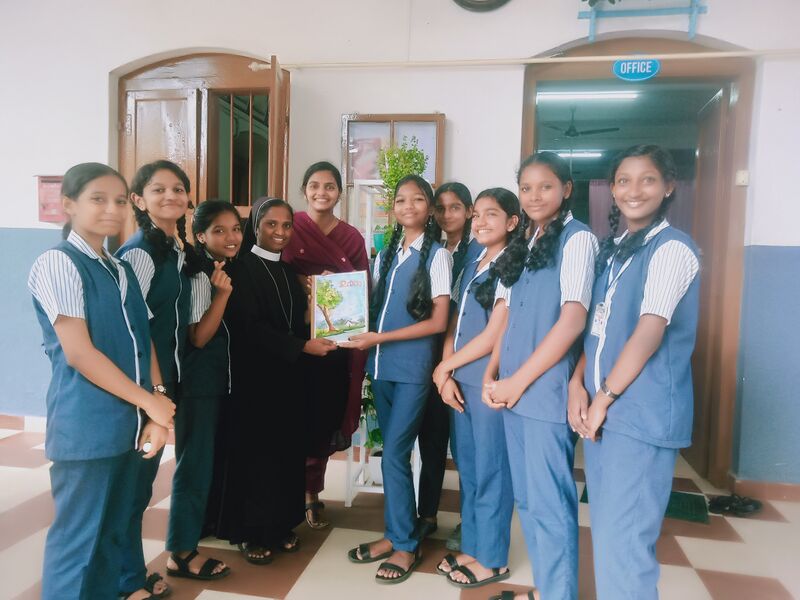 പ്രമാണം:26036 magazine.jpg