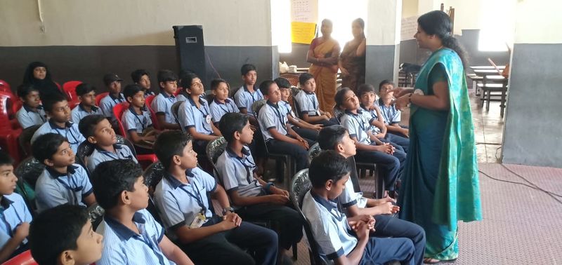 പ്രമാണം:26056 HE9.jpg