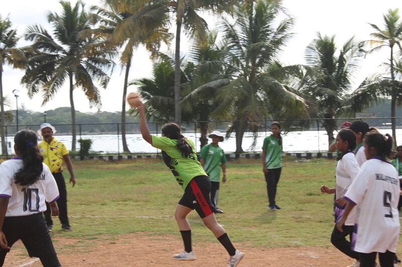 പ്രമാണം:26067 Handball 10.resized.JPG