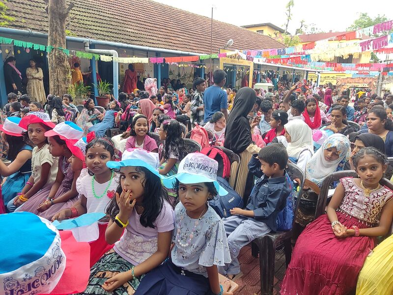 പ്രമാണം:40240 Pravesanolsavam2026 2.jpg