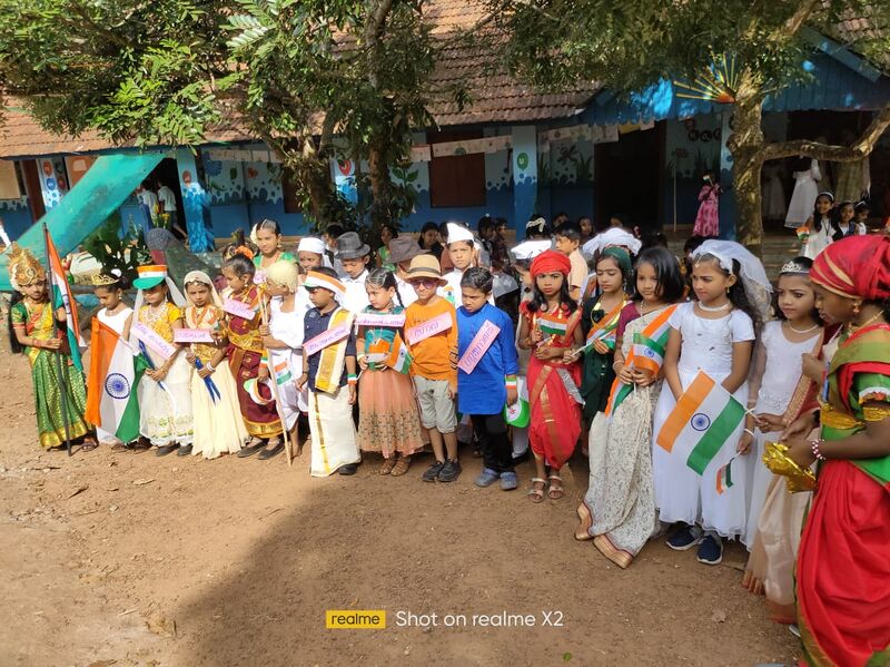 പ്രമാണം:42224 independance day.jpg