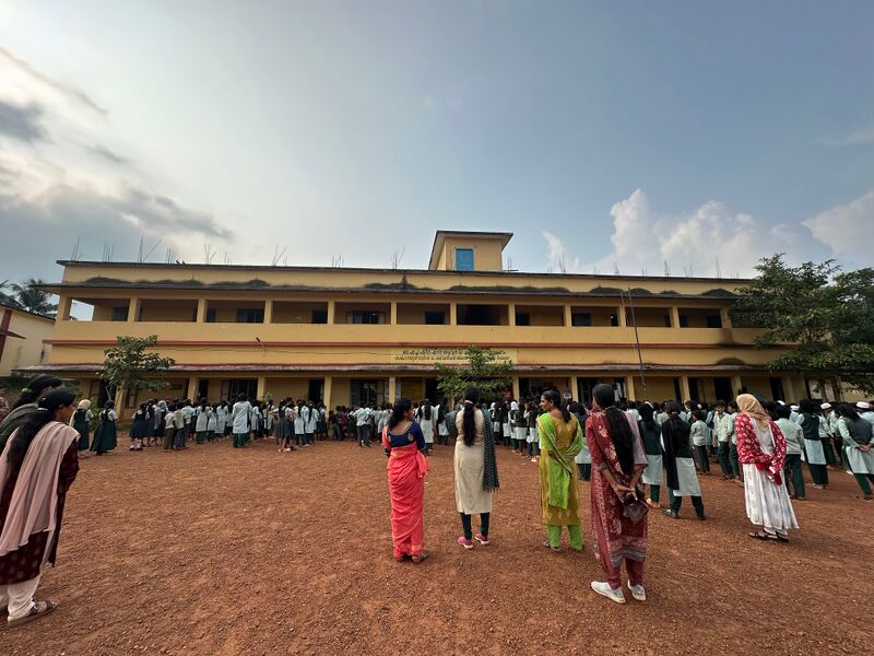 പ്രമാണം:IMG 1983.jpg