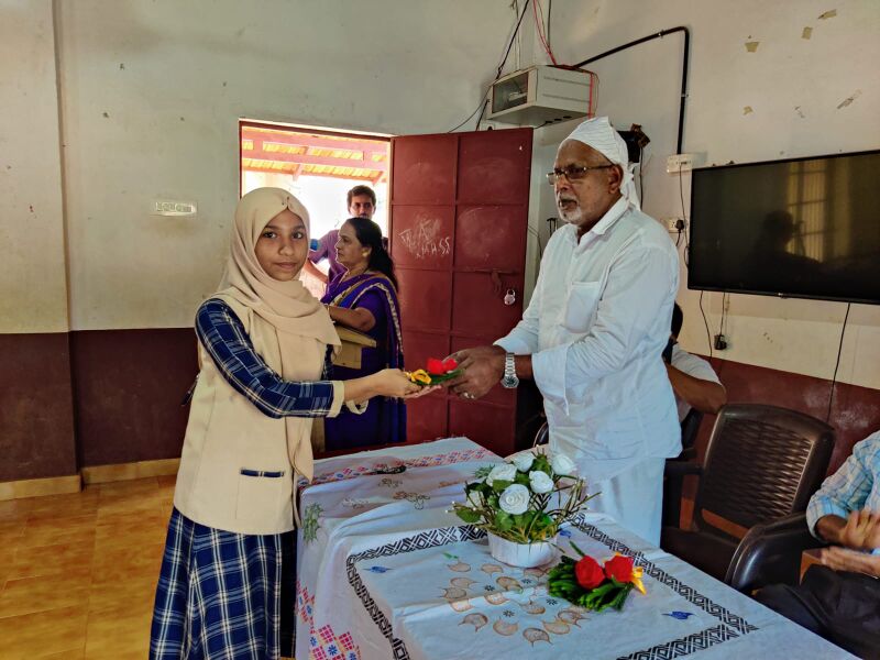 പ്രമാണം:13055 yo3.jpeg