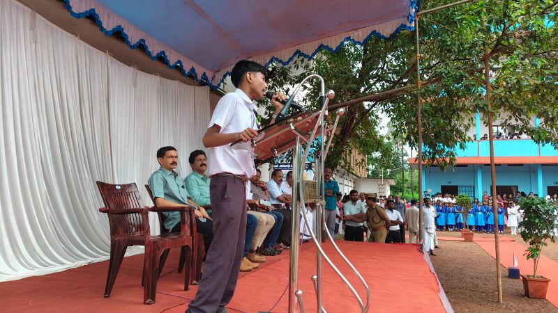 പ്രമാണം:14028 independence2.jpg